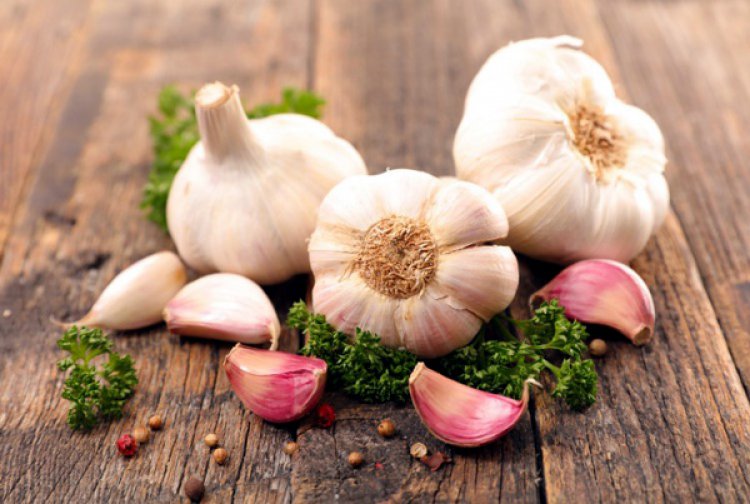 Why is it said that eating just one garlic clove is good for you? Learn about the benefits