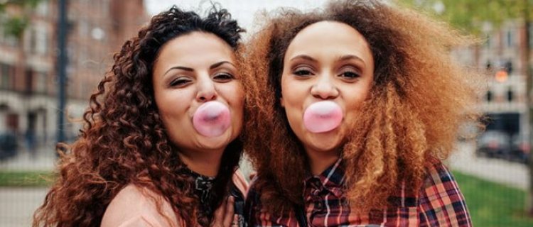 Chewing Gum: Friend or Foe to Your Teeth?
