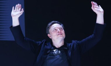 Elon Musk’s Chilling Warning: The Age of 'Drone Swarm Wars' is Near