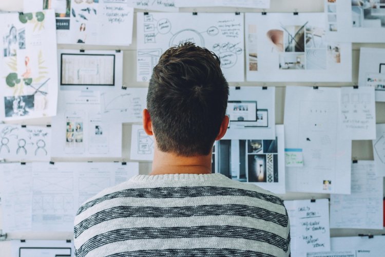 Stand out with EOFY Merchandise Trends and Branding Tips