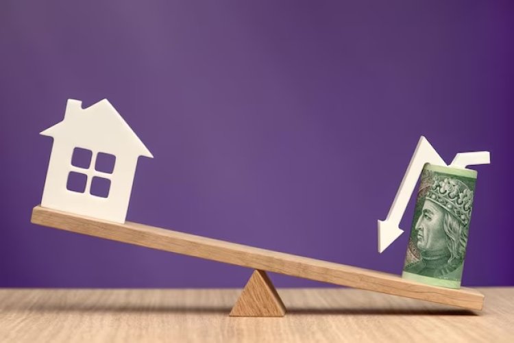 Home Loan Refinance vs Balance Transfer: What’s the Difference?