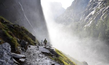 Conquer Peaks with 7 Days Sham Valley Trekking Tour Package