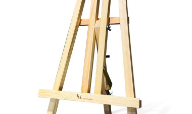 How Do You Maintain and Clean a Wooden Mini Easel?