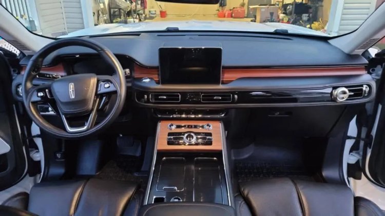 How to Remove Grease Stains from Car Interiors