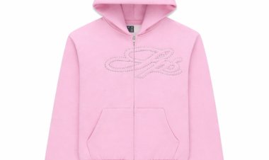 Trendy Pink Spider Hoodie for Urban Looks Stand Out Now