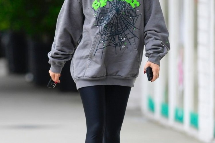 Spider Hoodie & EE Shorts: Redefining Comfort & Style
