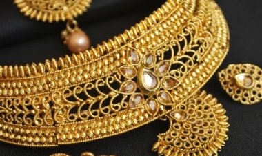 Why Kumaoni Maang Tikka Design Is Trending in Bridal Fashion